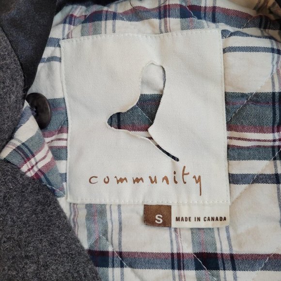 Community hooded wool vest.  Size S. - Picture 5 of 15
